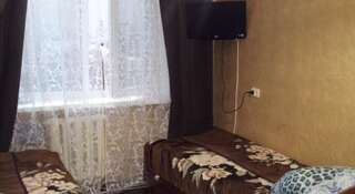 Гостиница Mini-Hotel Stariy Gorod Якутск Двухместный номер эконом-класса с 2 отдельными кроватями и общей ванной комнатой-2