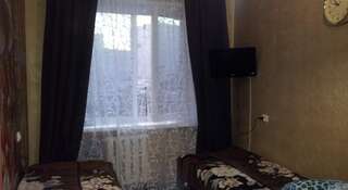 Гостиница Mini-Hotel Stariy Gorod Якутск Двухместный номер эконом-класса с 2 отдельными кроватями и общей ванной комнатой-1